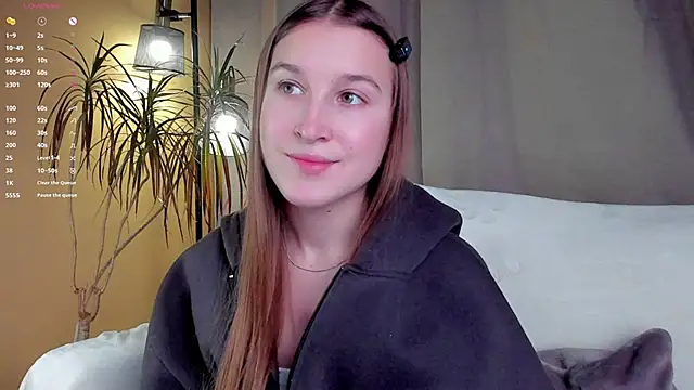 Snapshot of NanaMertins chatting on November 22, 1:04 am NanaMertins online show from November 22, 1:04 am