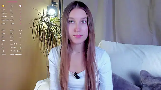 Snapshot of NanaMertins chatting on November 25, 1:06 am NanaMertins online show from November 25, 1:06 am