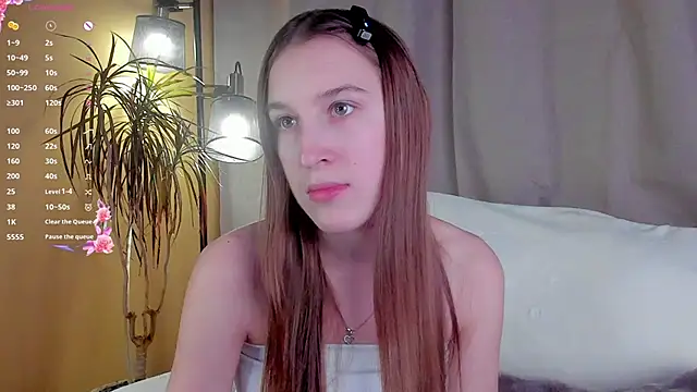 Snapshot of NanaMertins chatting on November 27, 1:06 am NanaMertins online show from November 27, 1:06 am