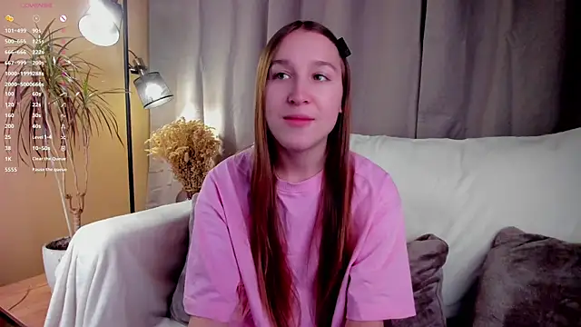 Snapshot of NanaMertins chatting on November 11, 1:11 am NanaMertins online show from November 11, 1:11 am