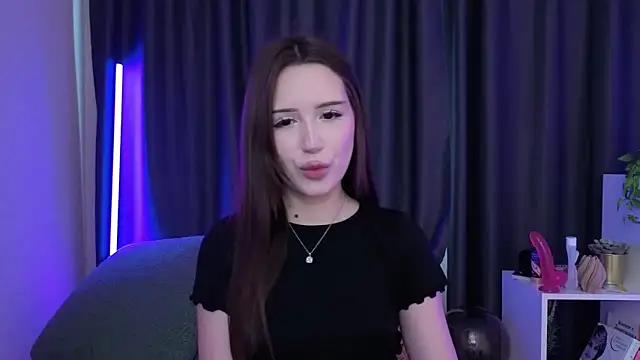 BlackEyesGirl online show from June 17, 6:35 am