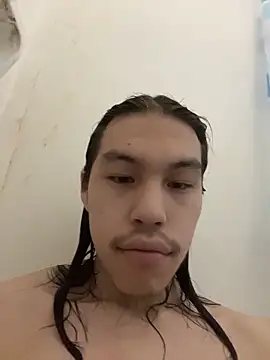 Snapshot of heytherepeoples717 chatting on February 14, 3:12 pm heytherepeoples717 online show from February 14, 3:12 pm