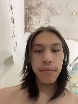 heytherepeoples717 online show from December 5, 5:28 am