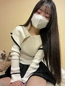 risa909 online show from March 3, 9:55 pm