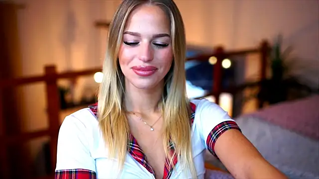 Emilyvanroessel online show from November 28, 5:35 pm