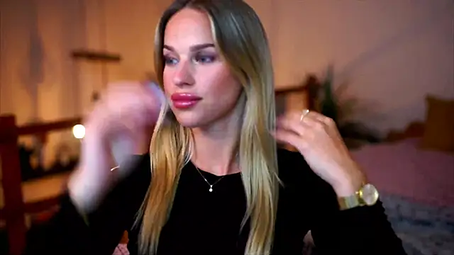 Emilyvanroessel online show from November 19, 5:35 pm