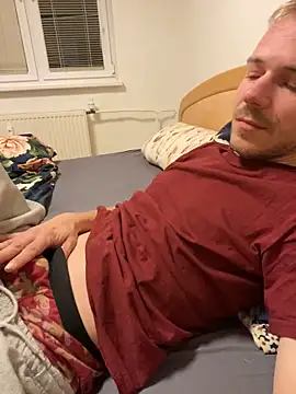 Skinny0150 online show from December 17, 9:53 pm