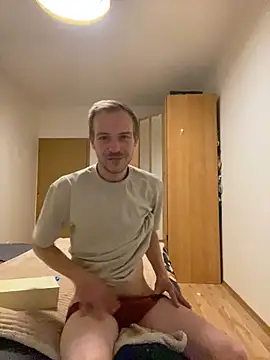 Skinny0150 online show from March 24, 8:53 pm