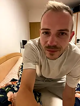 Skinny0150 online show from October 20, 9:15 pm