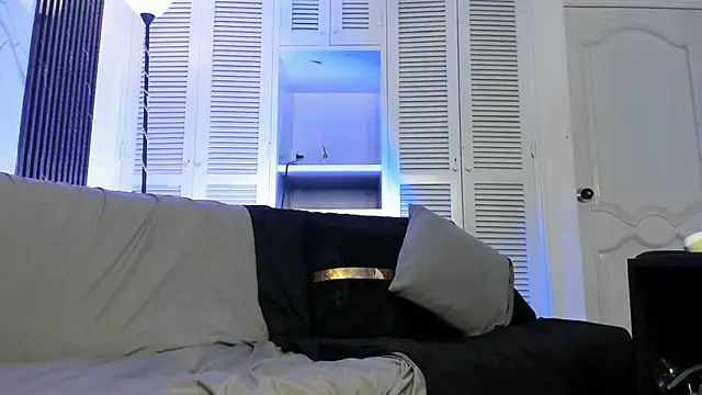 jett savage online show from October 15, 4:22 am