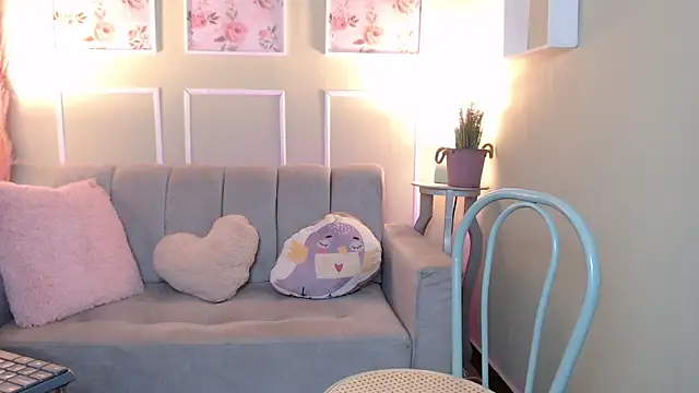 CurlyDani online show from February 28, 2:22 am