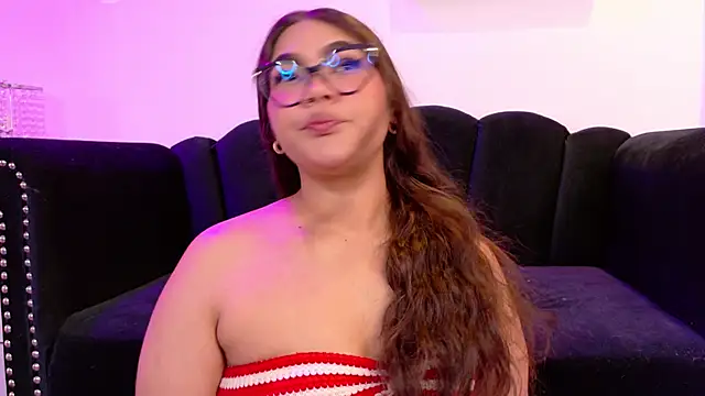 Vale Walker online show from January 18, 3:32 am