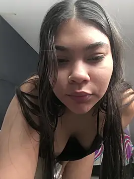 Vale Walker online show from April 2, 12:51 am