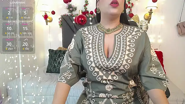 IndraKaur  online show from November 21, 1:10 pm