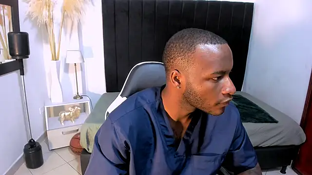 chrstian lewis1 online show from November 28, 3:23 pm