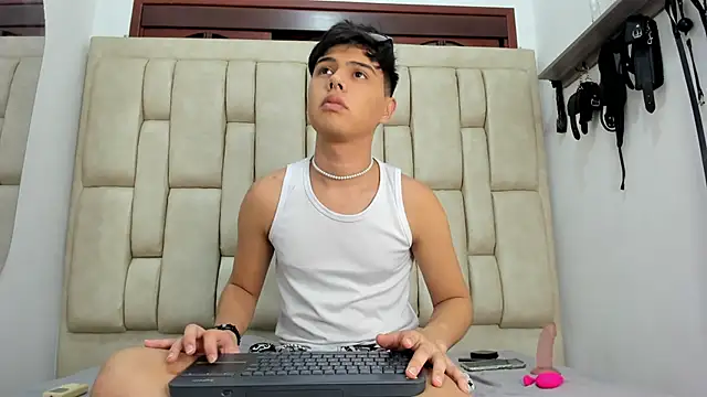 Felipe Cold online show from September 30, 2:17 am