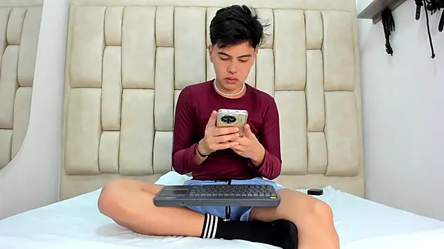 Felipe Cold online show from November 11, 2:39 am