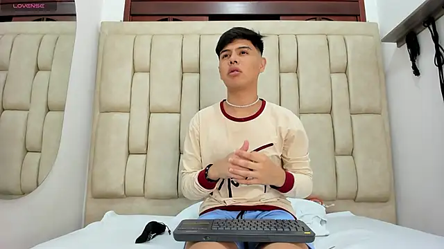 Felipe Cold online show from November 7, 2:38 am