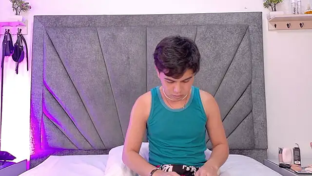 Snapshot of Felipe_Cold chatting on February 1, 2:21 am Felipe Cold online show from February 1, 2:21 am