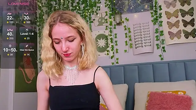 EmmaNovak online show from February 5, 11:50 am