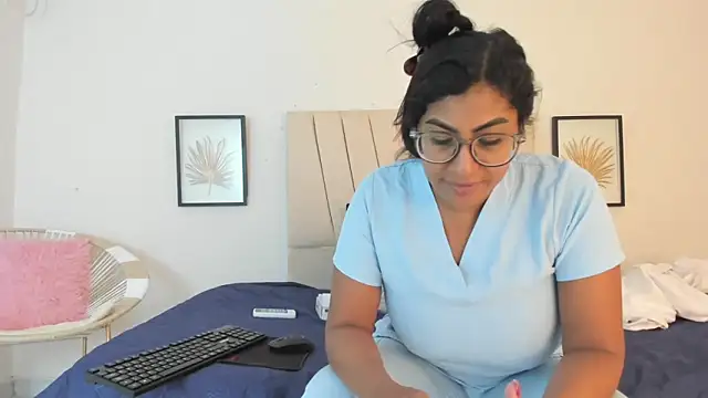  Miaa khalifa  online show from March 23, 12:05 pm