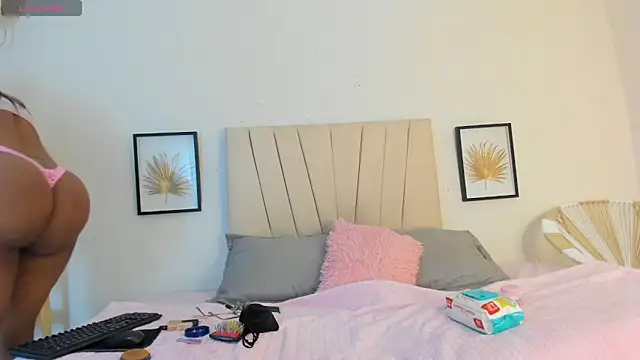  Miaa khalifa  online show from February 25, 12:27 pm