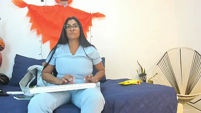  Miaa khalifa  online show from October 27, 12:28 pm