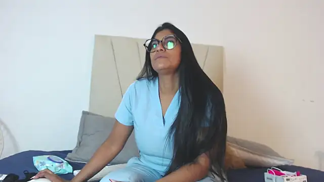  Miaa khalifa  online show from November 13, 12:53 pm