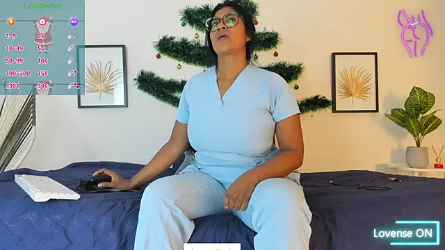  Miaa khalifa  online show from December 3, 12:37 pm