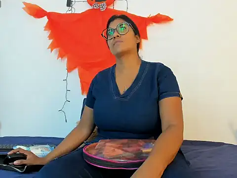 Snapshot of _Miaa_khalifa_ chatting on October 20, 12:17 pm Miaa khalifa online show from October 20, 12:17 pm