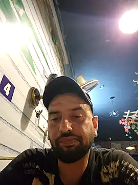 Snapshot of incenciousrage chatting on September 21, 1:05 pm incenciousrage online show from September 21, 1:05 pm