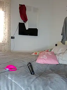 amalia202555 online show from January 8, 12:33 pm