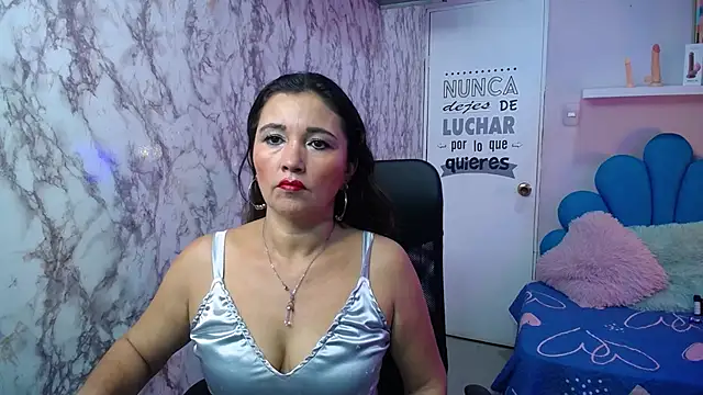 Snapshot of noelia_milf19 chatting on October 10, 6:53 pm noelia milf19 online show from October 10, 6:53 pm