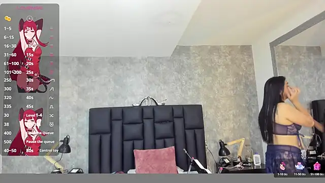 crystaldarliing online show from March 3, 5:53 pm