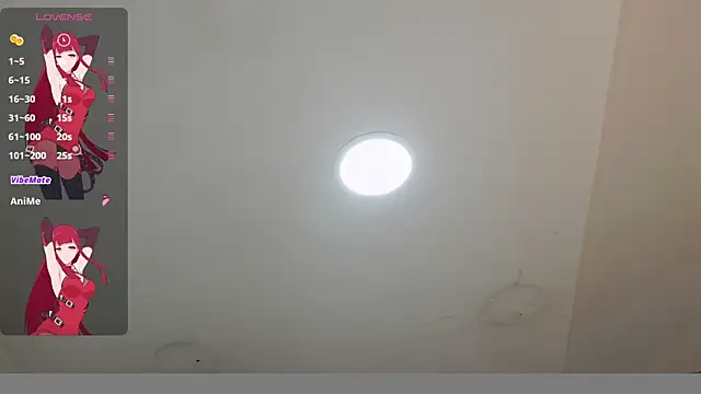 crystaldarliing online show from April 8, 3:02 pm