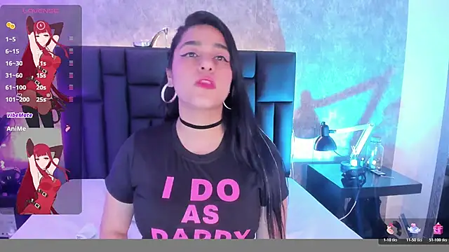 crystaldarliing online show from March 9, 3:26 pm