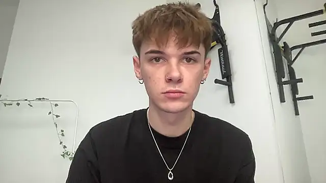 Snapshot of Milk_Guy chatting on November 12, 10:30 am Milk Guy online show from November 12, 10:30 am