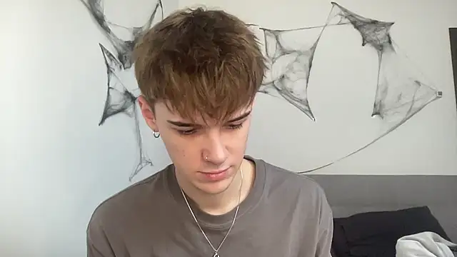 Snapshot of Milk_Guy chatting on November 20, 11:00 am Milk Guy online show from November 20, 11:00 am