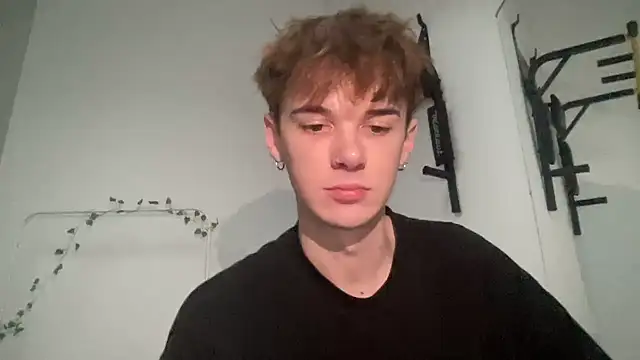 Snapshot of Milk_Guy chatting on December 1, 1:12 pm Milk Guy online show from December 1, 1:12 pm