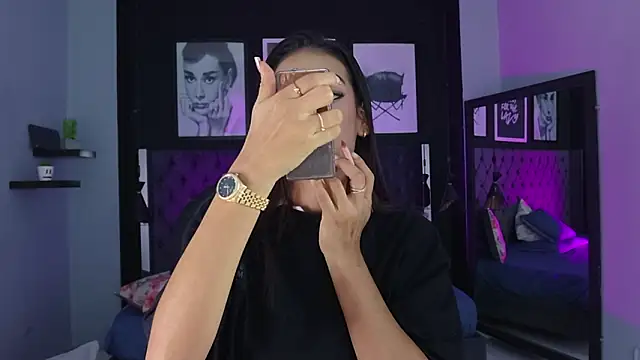 Snapshot of kitty_collins_ chatting on February 11, 11:54 am kitty collins online show from February 11, 11:54 am