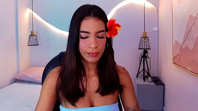 kitty collins  online show from March 30, 12:17 pm