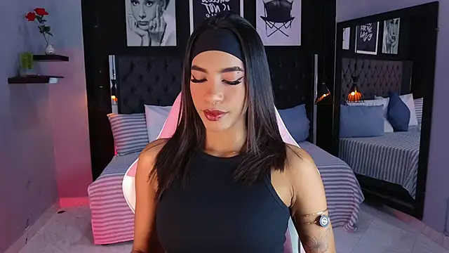 Snapshot of kitty_collins_ chatting on January 10, 12:44 pm kitty collins online show from January 10, 12:44 pm