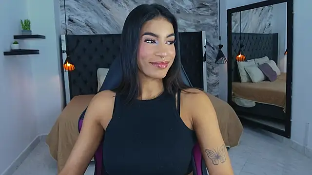 Snapshot of kitty_collins_ chatting on May 15, 12:03 pm kitty collins online show from May 15, 12:03 pm