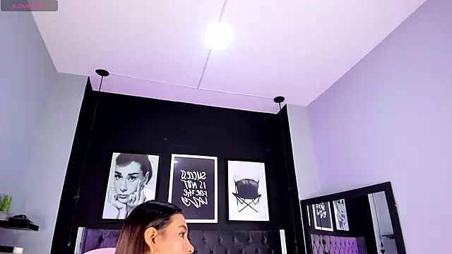 Snapshot of kitty_collins_ chatting on September 19, 11:14 am kitty collins online show from September 19, 11:14 am