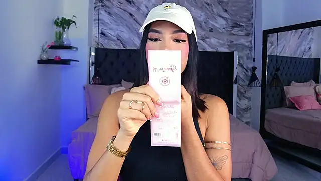 kitty collins  online show from June 12, 11:52 am