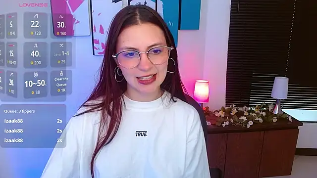 AlanaGarcia19 online show from November 9, 12:42 pm