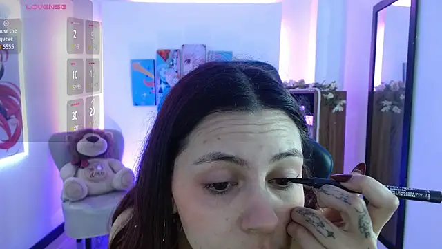 AlanaGarcia19 online show from December 5, 11:42 am