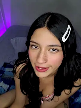 Snapshot of Danly_ chatting on September 12, 4:01 am Danly  online show from September 12, 4:01 am