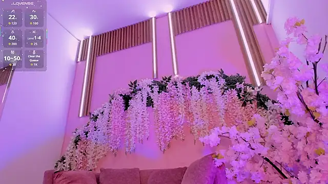 ThiccyLexxy online show from November 25, 12:05 pm