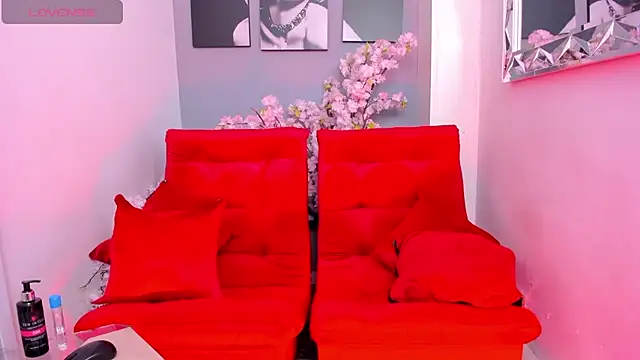 ThiccyLexxy online show from November 8, 12:42 pm